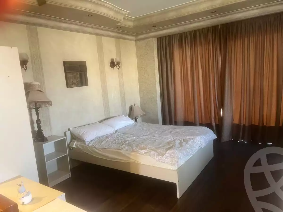 https://aqarmap.com.eg/en/listing/6304159-for-sale-cairo-el-sheikh-zayed-city-compounds-zayed-2000