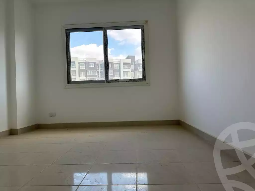 https://aqarmap.com.eg/ar/listing/6306053-for-sale-cairo-new-cairo-madinaty-tenth-zone-buildings-group-103