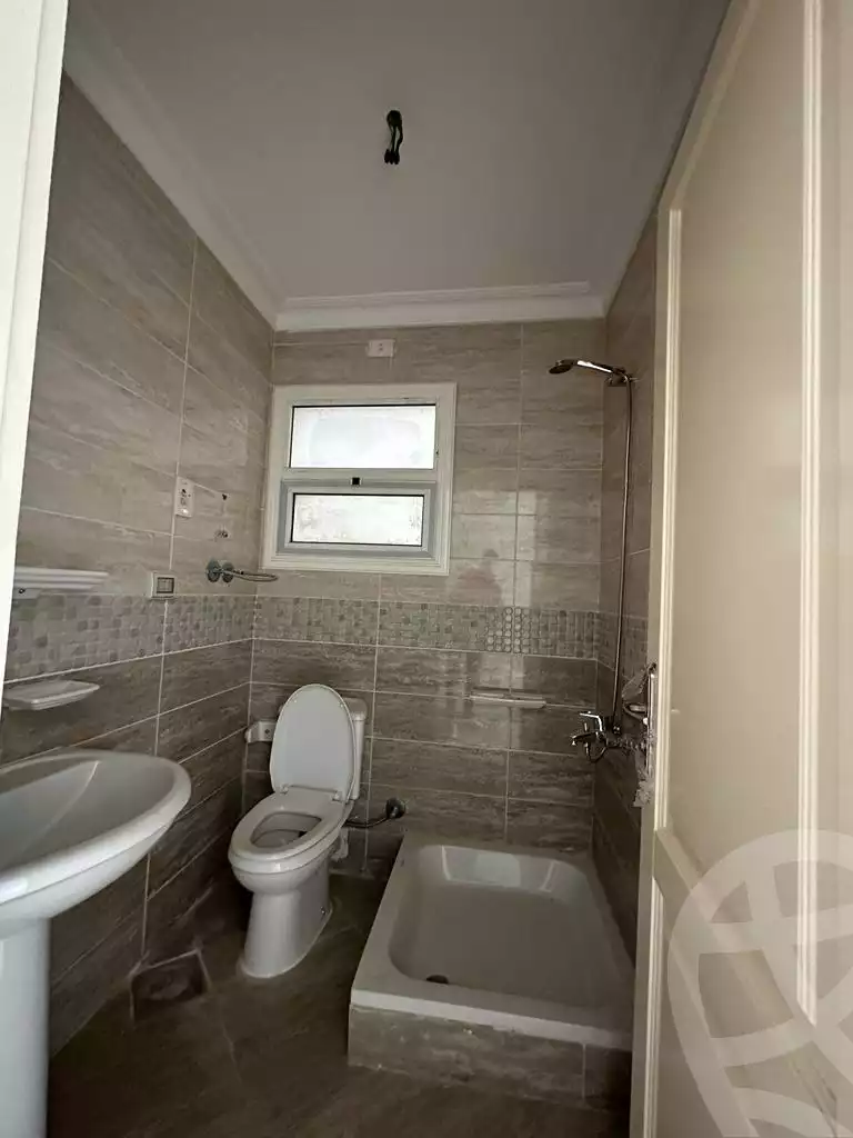 https://aqarmap.com.eg/ar/listing/6306053-for-sale-cairo-new-cairo-madinaty-tenth-zone-buildings-group-103