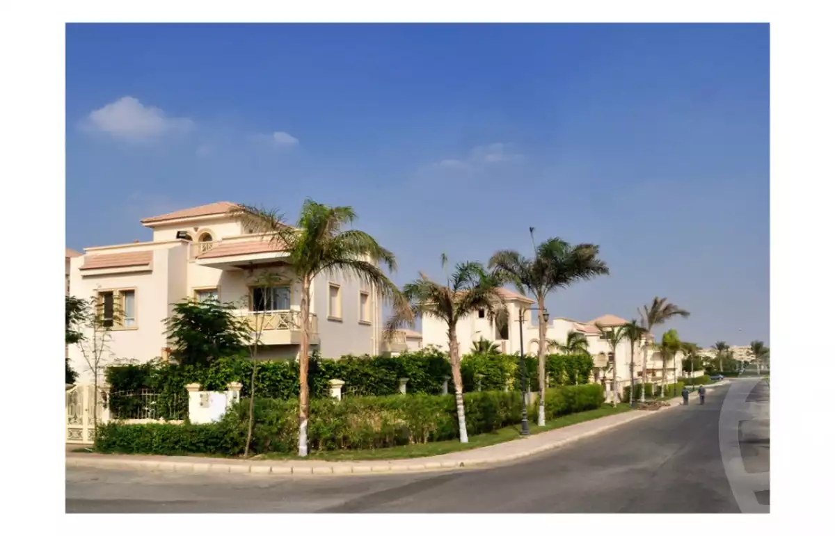 https://aqarmap.com.eg/en/listing/6306659-for-sale-cairo-el-sheikh-zayed-city-compounds-greens