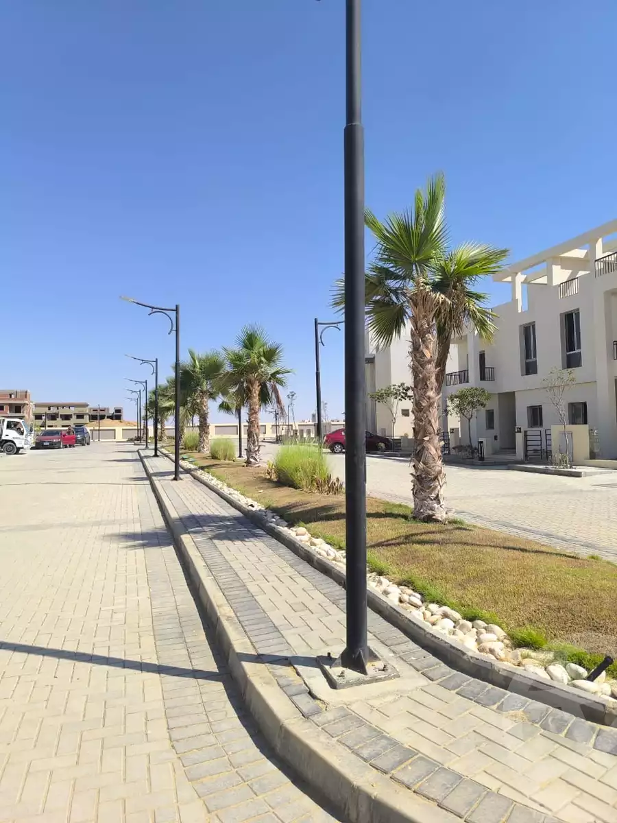 https://aqarmap.com.eg/en/listing/6306738-for-sale-cairo-el-sheikh-zayed-city-compounds-one50-compound-el-gabry