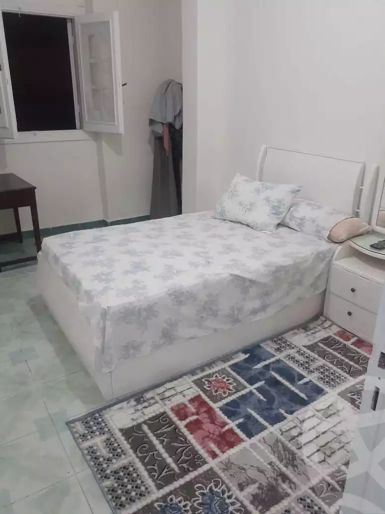 https://aqarmap.com.eg/ar/listing/6306815-for-rent-alexandria-sporting-shr-bwr-s-yd