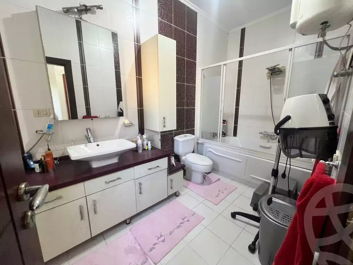 https://aqarmap.com.eg/ar/listing/6306889-for-sale-cairo-el-sheikh-zayed-city-compounds-el-rabwa