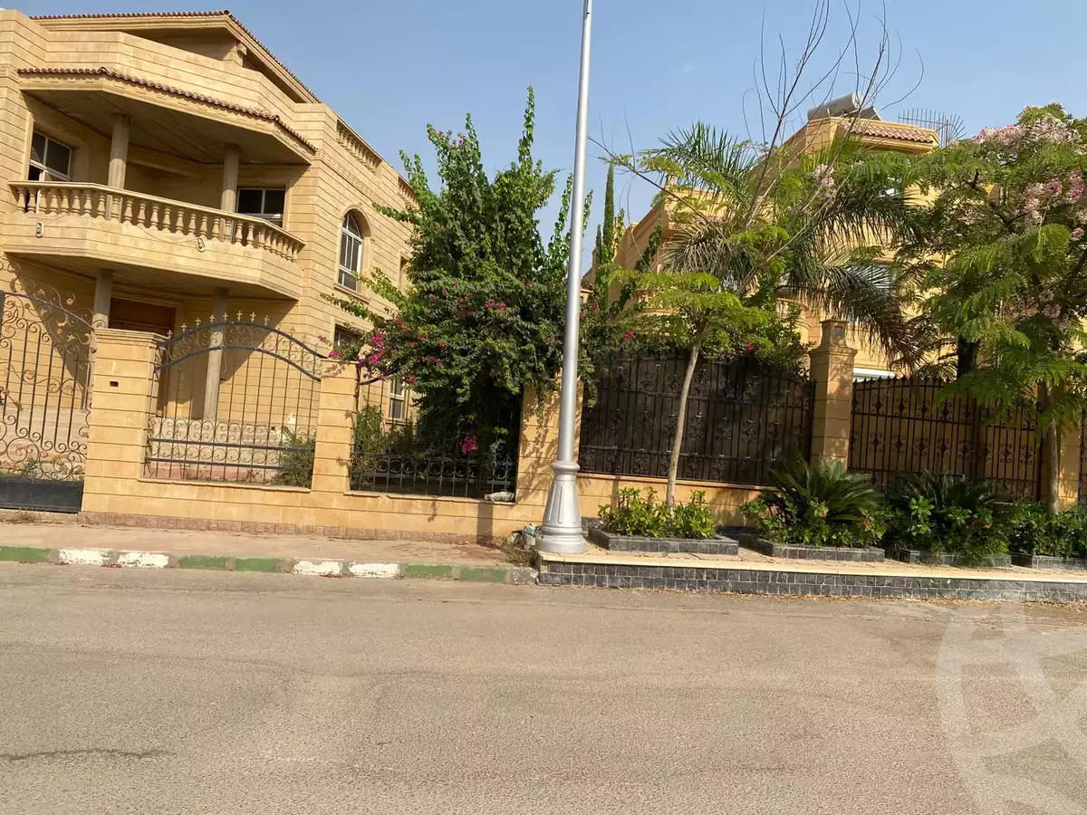 https://aqarmap.com.eg/en/listing/6308188-for-sale-cairo-new-cairo-compounds-la-rose