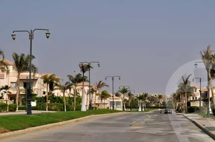 https://aqarmap.com.eg/ar/listing/6310026-for-sale-cairo-el-sheikh-zayed-city-compounds-greens