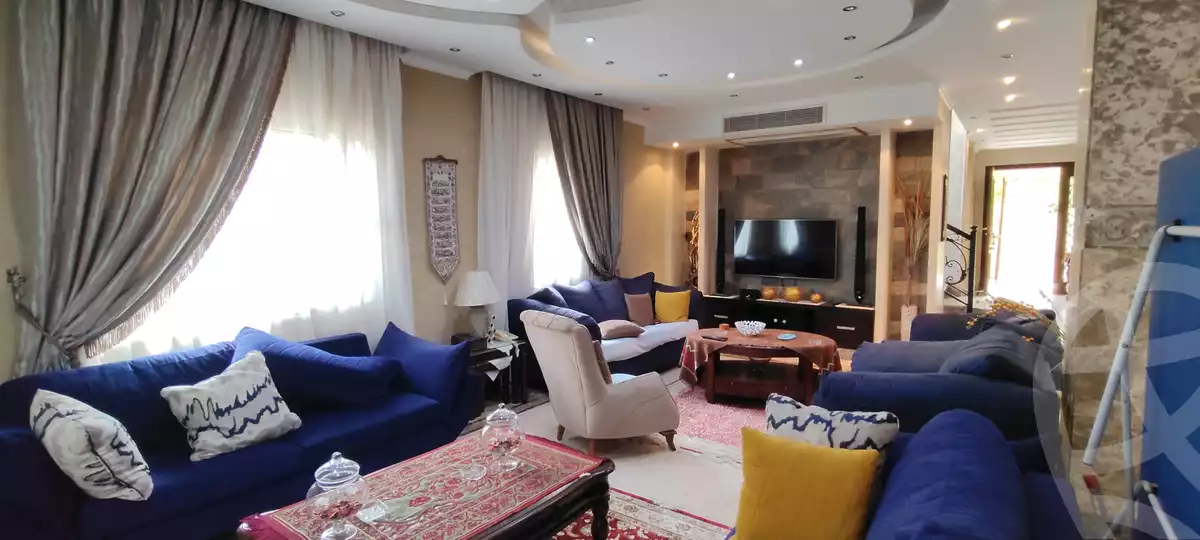 https://aqarmap.com.eg/en/listing/6310266-for-sale-cairo-el-sheikh-zayed-city-compounds-greens