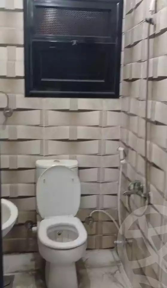 https://aqarmap.com.eg/ar/listing/6311044-for-rent-cairo-ain-shams-jsr-lswys
