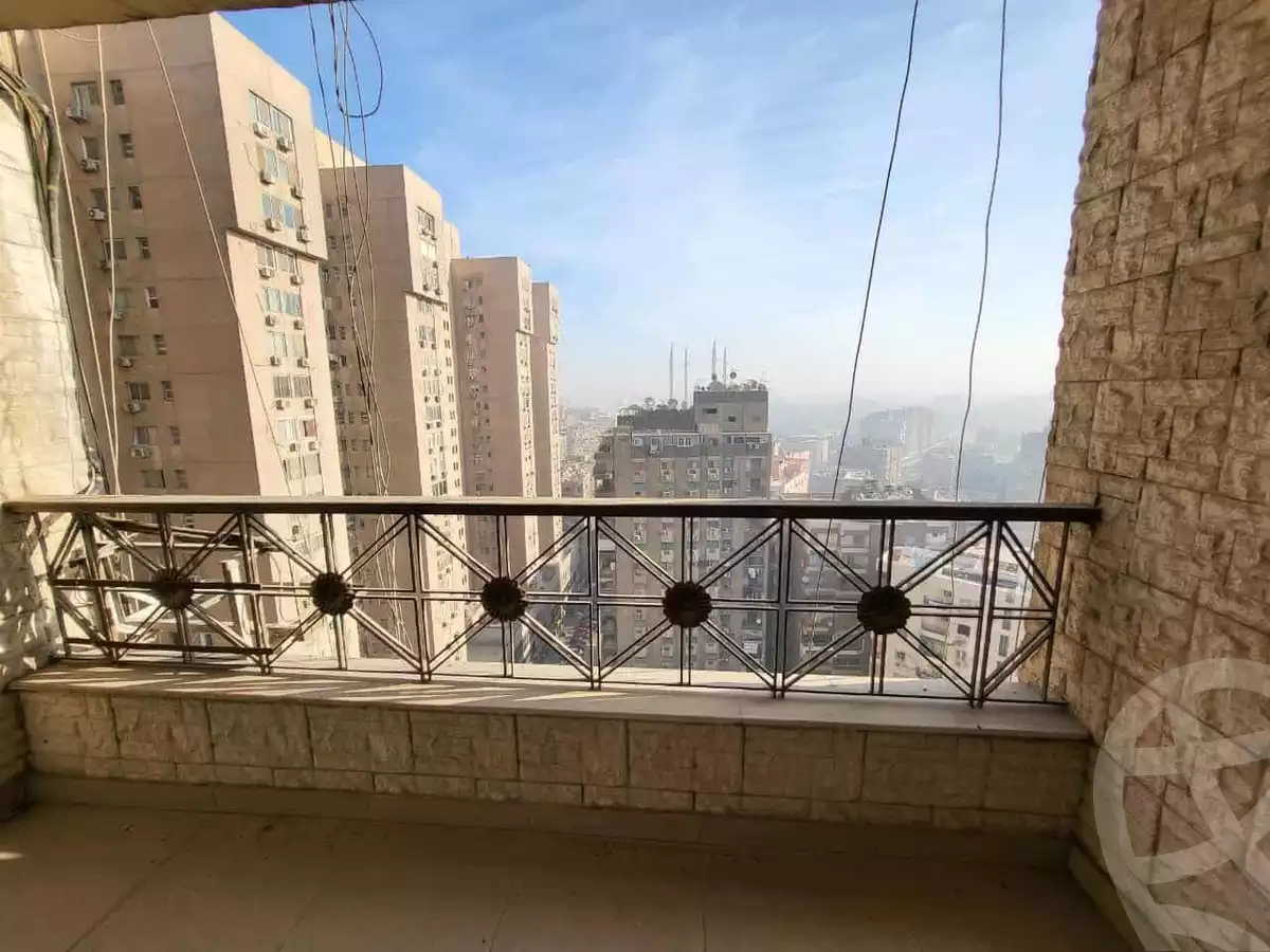 https://aqarmap.com.eg/en/listing/6311645-for-sale-cairo-shoubra-corniche-el-nile-st