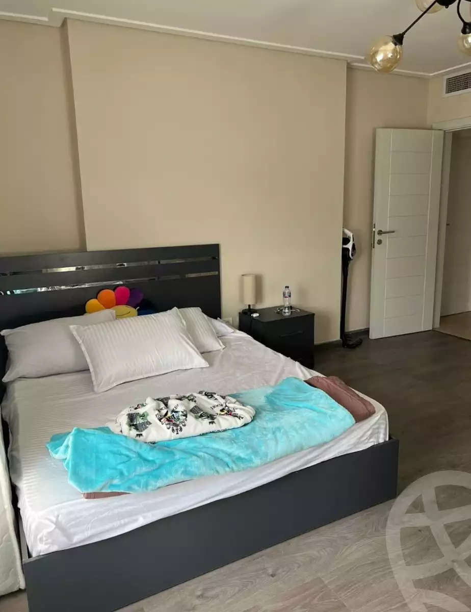 https://aqarmap.com.eg/ar/listing/6311651-for-rent-cairo-6th-of-october-compounds-new-giza-wyst-rydj-ryzydns-nyw-jyz-llttwyr-l-qry