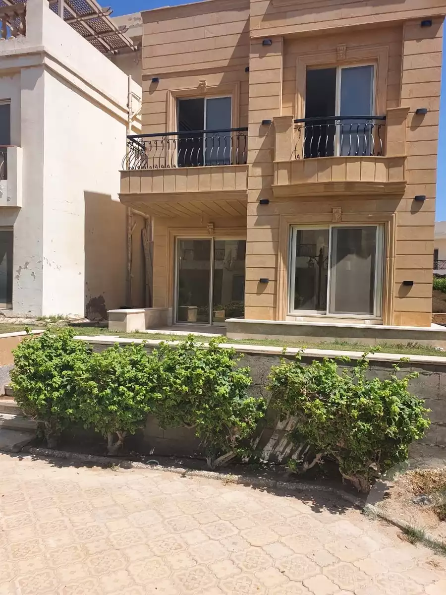 https://aqarmap.com.eg/ar/listing/6312348-for-sale-ain-elsokhna-tryq-l-yn-lskhn-lz-frn