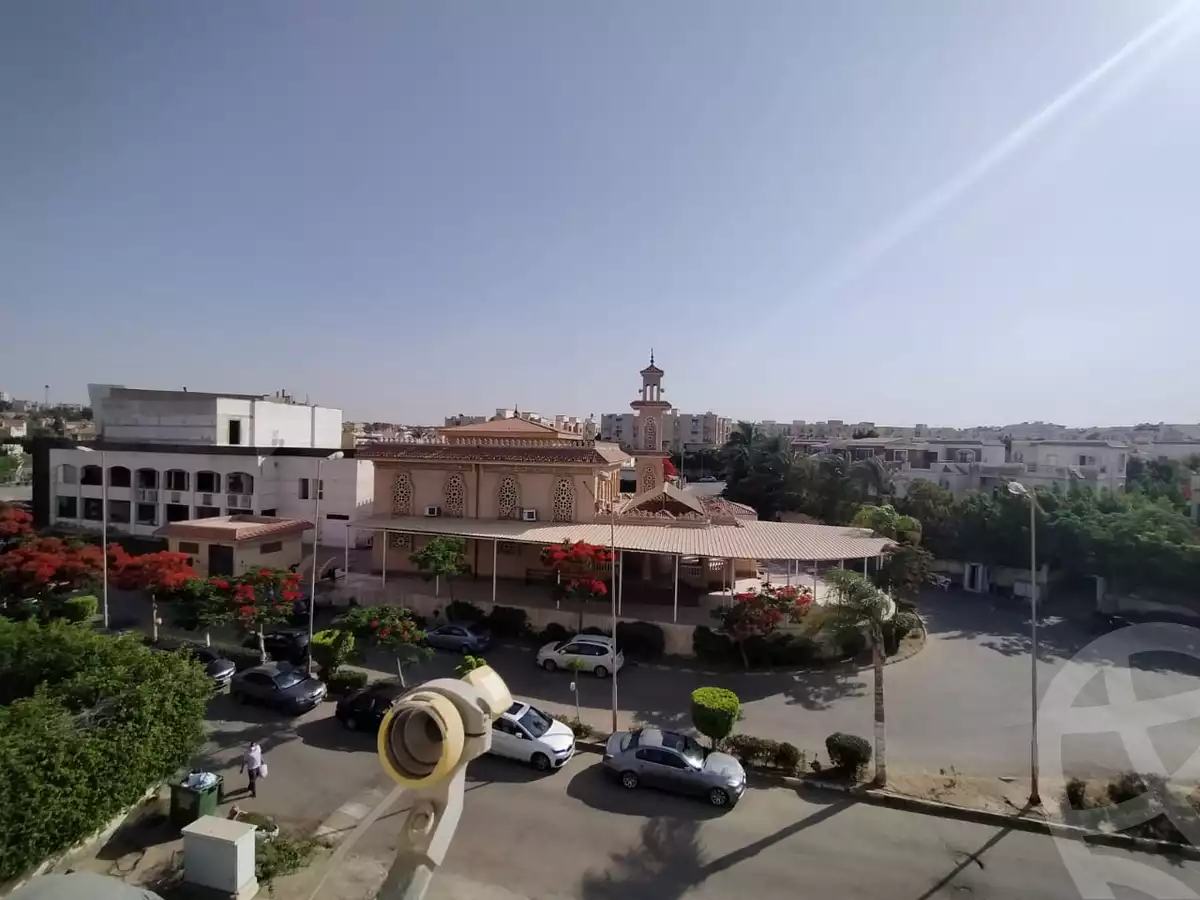 https://aqarmap.com.eg/ar/listing/6312649-for-sale-cairo-el-sheikh-zayed-city-compounds-hadayek-el-mohandiseen