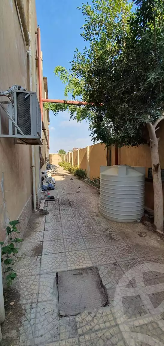 https://aqarmap.com.eg/en/listing/6312725-for-sale-cairo-el-sheikh-zayed-city-alex-cairo-desert-road-kmbwnd-fy-tryq-skndry-lshrwy