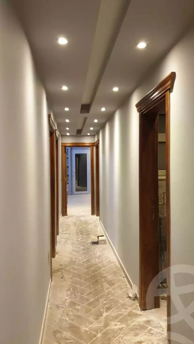 https://aqarmap.com.eg/ar/listing/6313177-for-rent-cairo-new-cairo-ganob-el-akadamiya-south-academy-b-taha-hussein-st