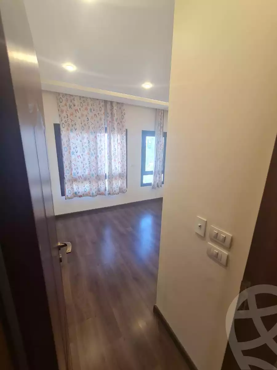 https://aqarmap.com.eg/ar/listing/6313232-for-sale-cairo-el-sheikh-zayed-city-compounds-beverly-hills