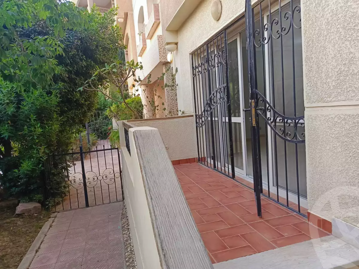 https://aqarmap.com.eg/en/listing/6313520-for-sale-cairo-el-sheikh-zayed-city-compounds-beverly-hills