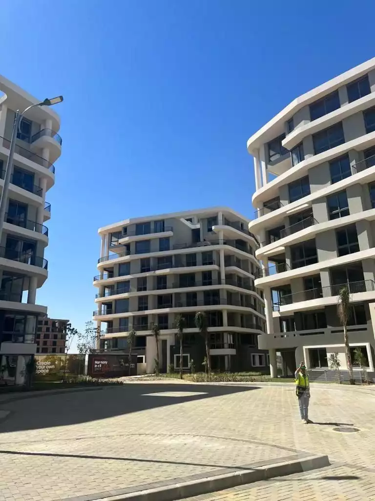 https://aqarmap.com.eg/en/listing/6313671-for-sale-cairo-new-administrative-capital-r7-rmwny-wwk-dh-lnd-llttwyr-l-qry