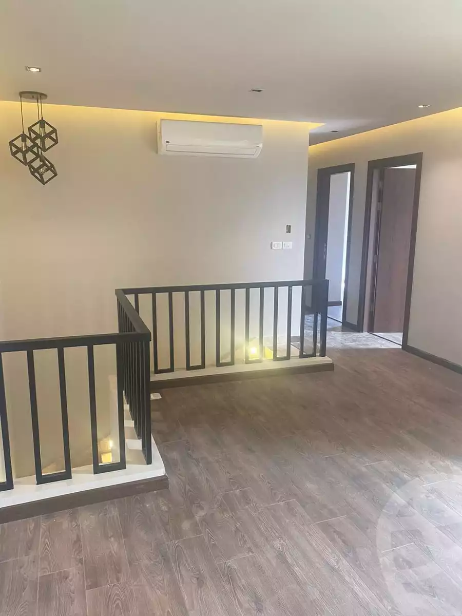 https://aqarmap.com.eg/ar/listing/6313757-for-rent-cairo-el-sheikh-zayed-city-compounds-kmbwnd-wyst-twn-swdyk