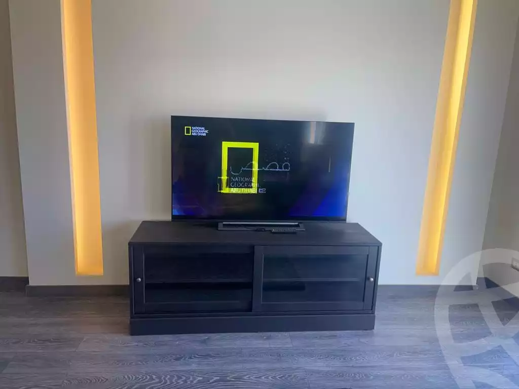 https://aqarmap.com.eg/ar/listing/6313772-for-rent-cairo-el-sheikh-zayed-city-compounds-kmbwnd-wyst-twn-swdyk