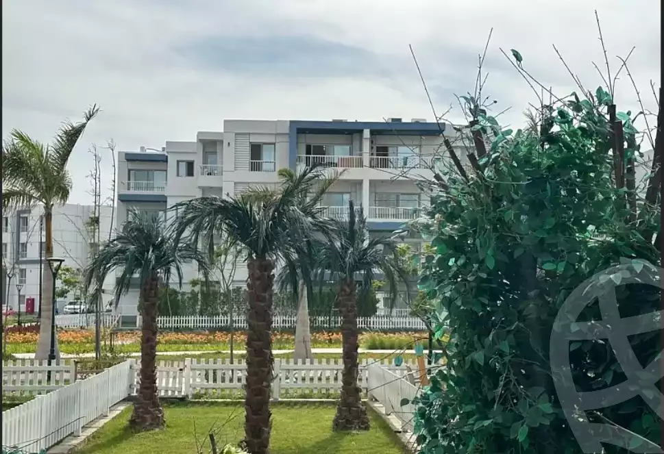https://aqarmap.com.eg/en/listing/6319252-for-sale-port-said-kmbwnd-fy-bwr-s-yd-down-town-compound-equity-development