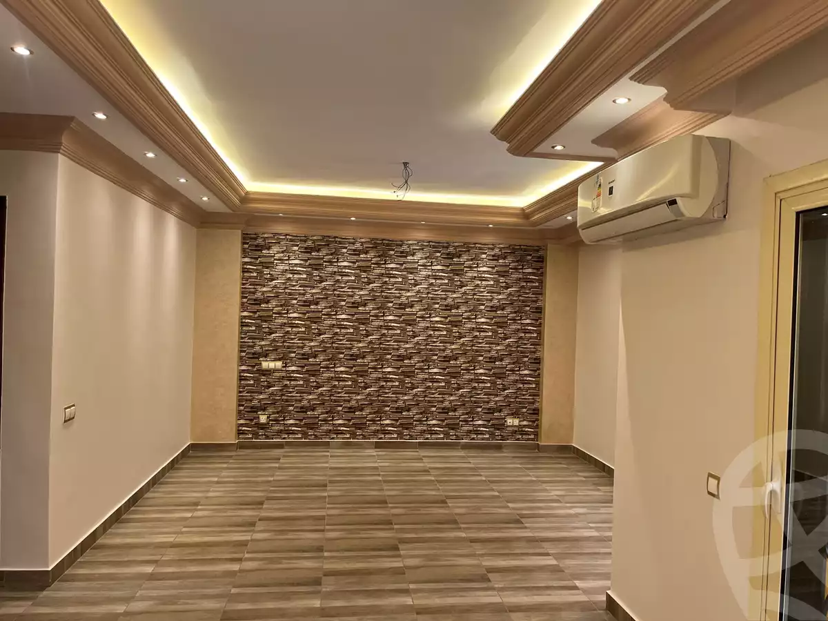 https://aqarmap.com.eg/ar/listing/6321431-for-rent-cairo-el-sheikh-zayed-city-el-hay-elthamen-lml