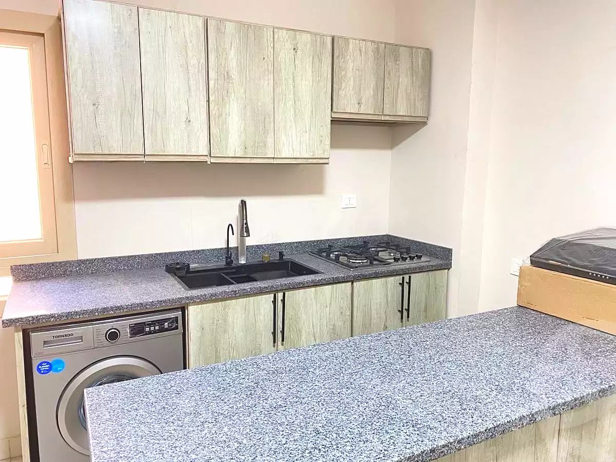 https://aqarmap.com.eg/ar/listing/6321976-for-rent-cairo-6th-of-october-el-ahyaa-neighborhood-2nd-divided-from-al-kafrawei-st