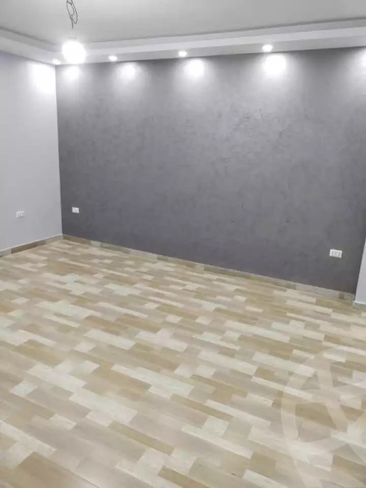 https://aqarmap.com.eg/en/listing/6322776-for-sale-cairo-helwan-hadayek-helwan-el-eshrein-st