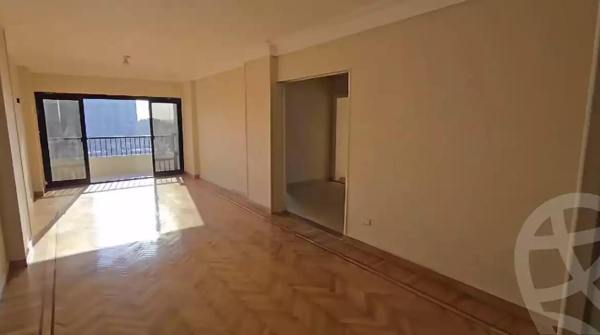 https://aqarmap.com.eg/en/listing/6323193-for-sale-cairo-shoubra-corniche-el-nile-st