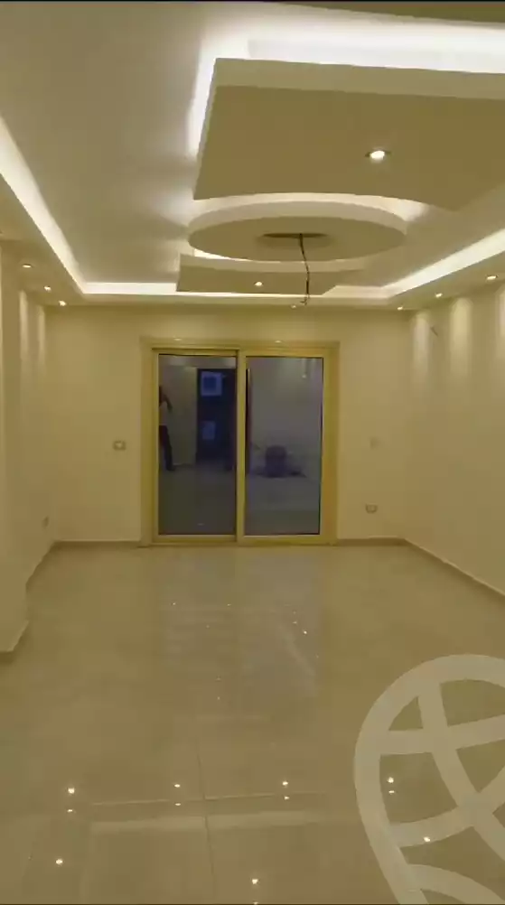 https://aqarmap.com.eg/ar/listing/6323102-for-sale-cairo-el-sheikh-zayed-city-compounds-el-khamayel