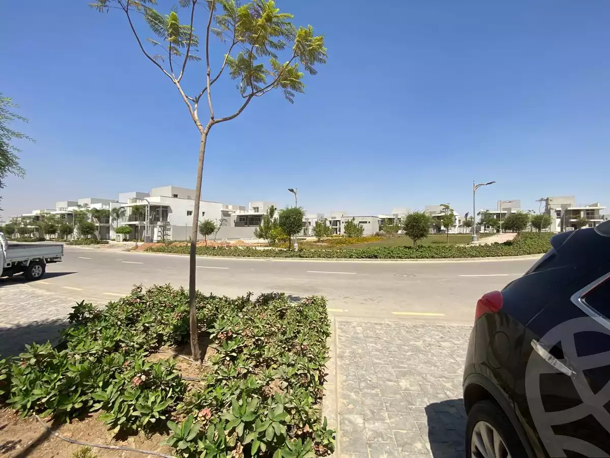 https://aqarmap.com.eg/en/listing/6207206-for-sale-cairo-new-administrative-capital-r3-lmqsd-almaqsed-villas