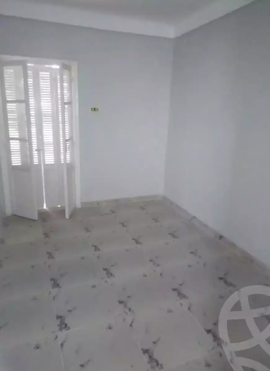 https://aqarmap.com.eg/en/listing/6323347-for-sale-alexandria-krmwz