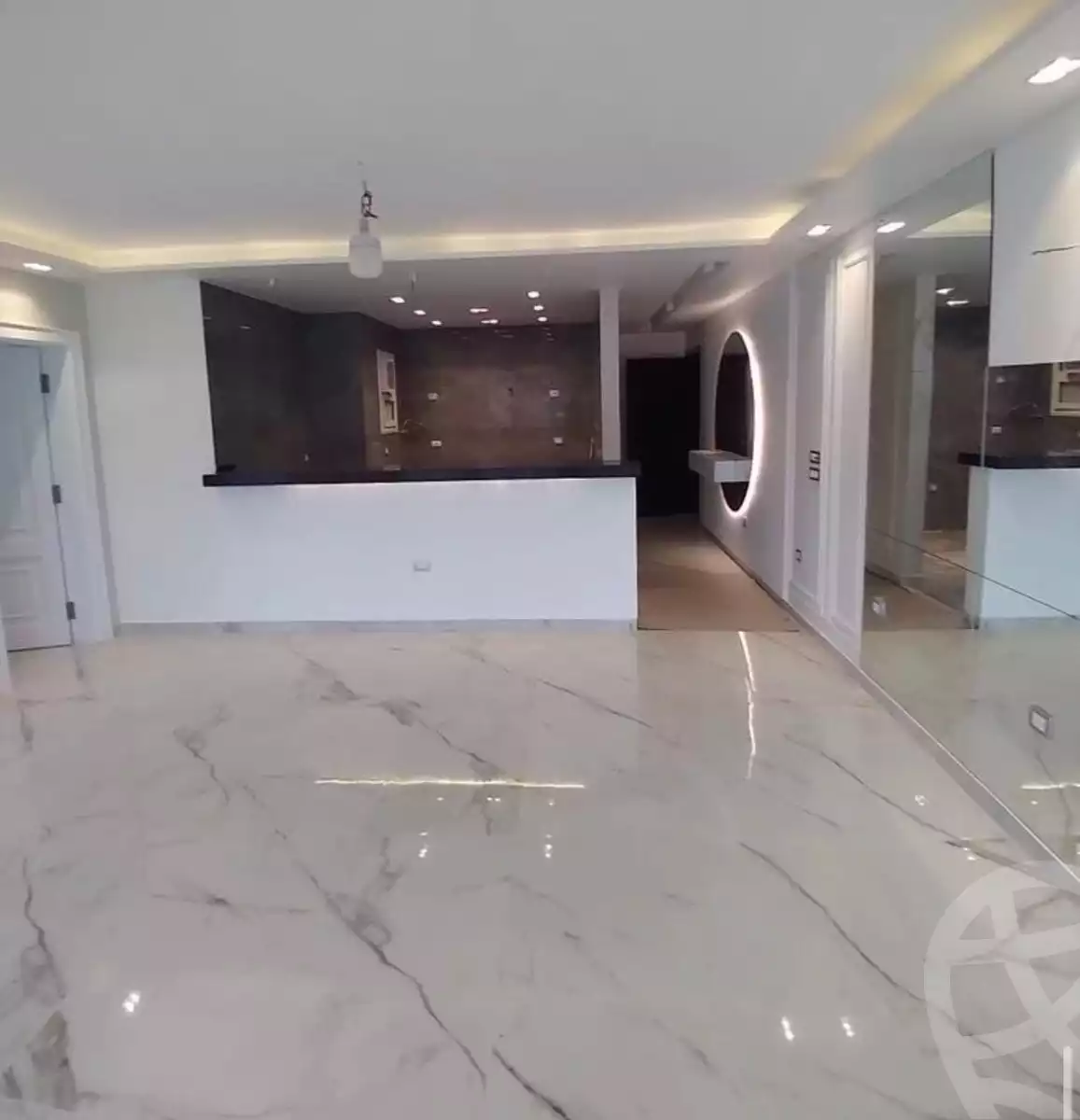 https://aqarmap.com.eg/ar/listing/6326219-for-sale-cairo-new-cairo-compounds-mwntn-fyw-y-syty-club-park-mountain-view-icity
