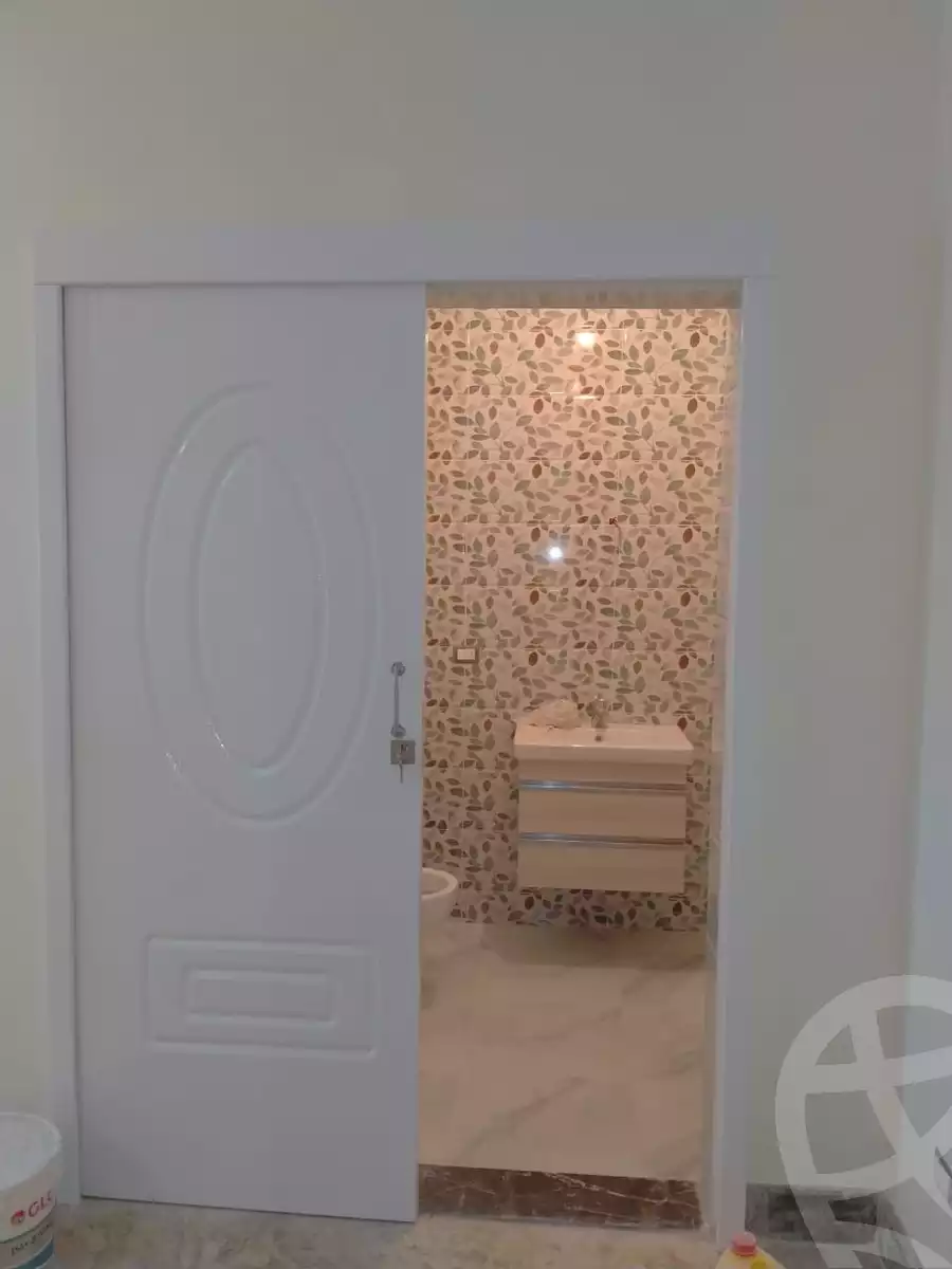 https://aqarmap.com.eg/en/listing/6326722-for-sale-cairo-el-sheikh-zayed-city-el-hay-elsabeaa-lhy-lsb