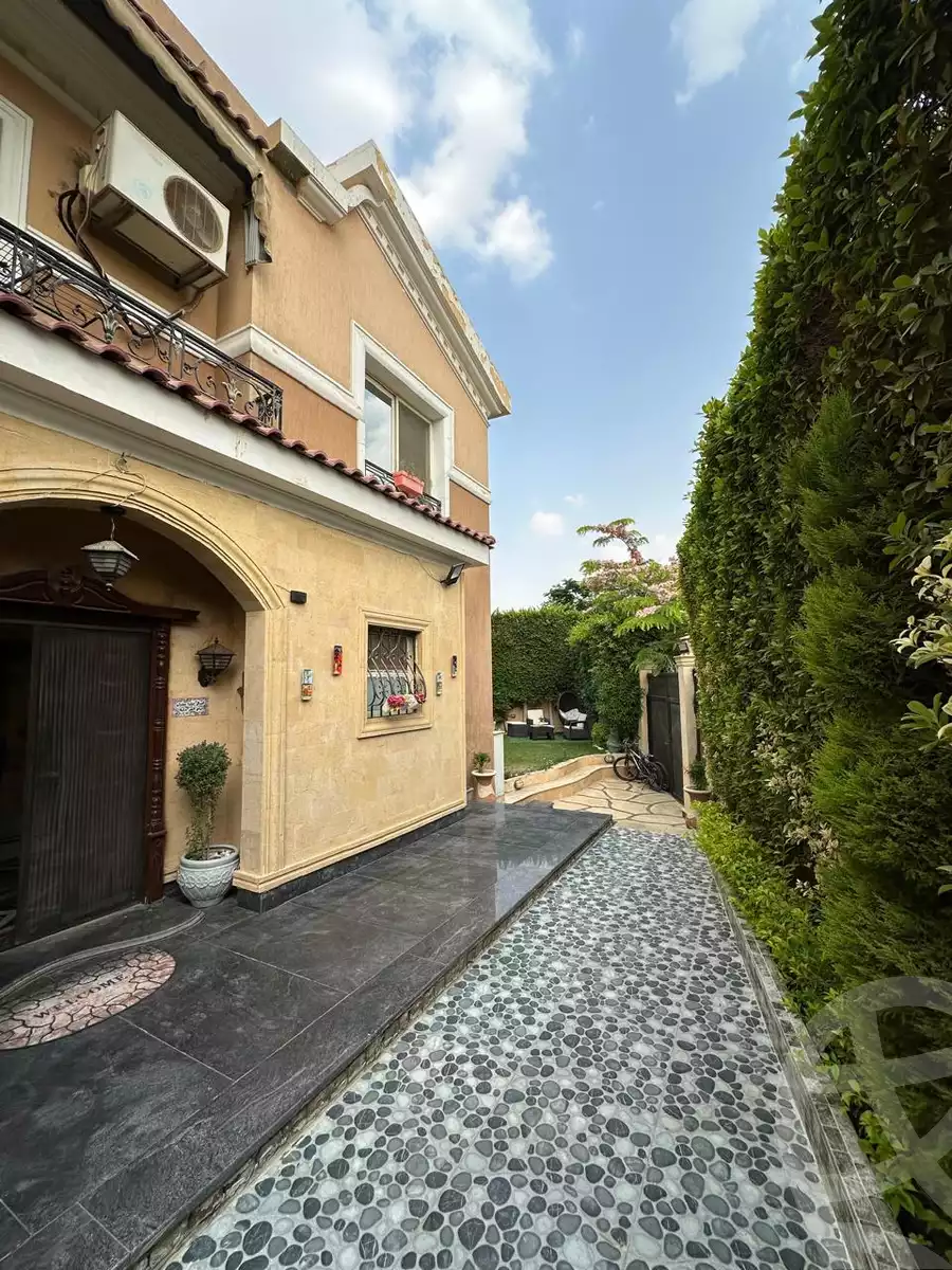 https://aqarmap.com.eg/en/listing/6329040-for-sale-cairo-new-cairo-compounds-les-rois