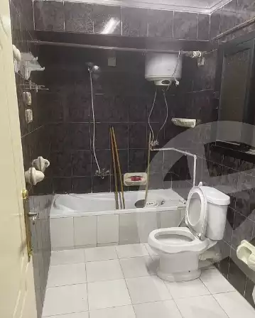 https://aqarmap.com.eg/ar/listing/6330073-for-rent-cairo-downtown-abdeen-mohammed-farid-st