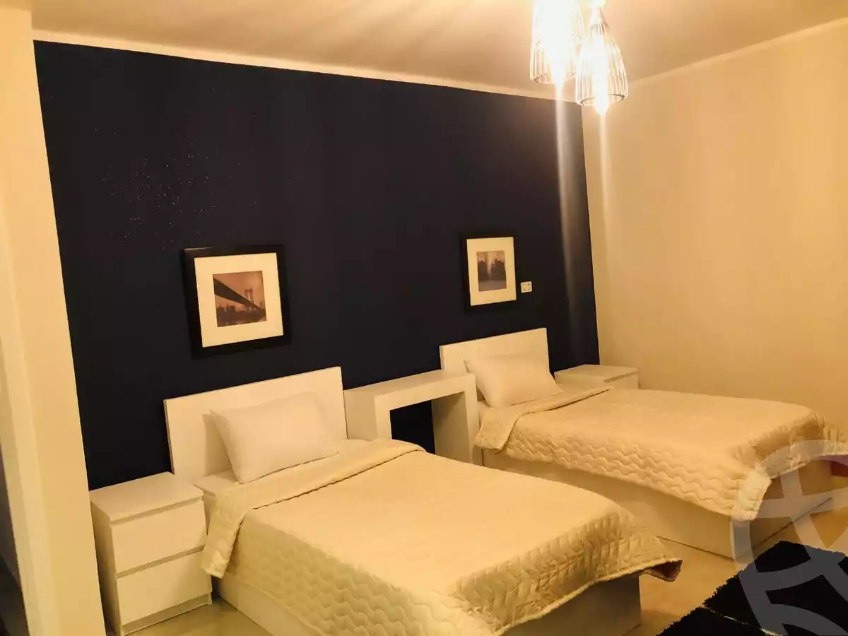 https://aqarmap.com.eg/ar/listing/6330499-for-sale-cairo-new-cairo-lrhb-city-phase-8