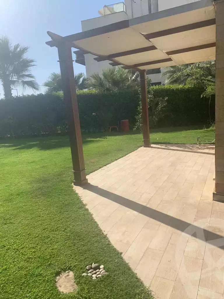 https://aqarmap.com.eg/ar/listing/6330622-for-rent-cairo-el-sheikh-zayed-city-compounds-kmbwnd-wyst-twn-swdyk