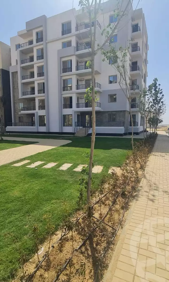 https://aqarmap.com.eg/ar/listing/6331738-for-sale-cairo-el-sheikh-zayed-city-lshykh-zyd-ljdyd-west-view-residence-hdp