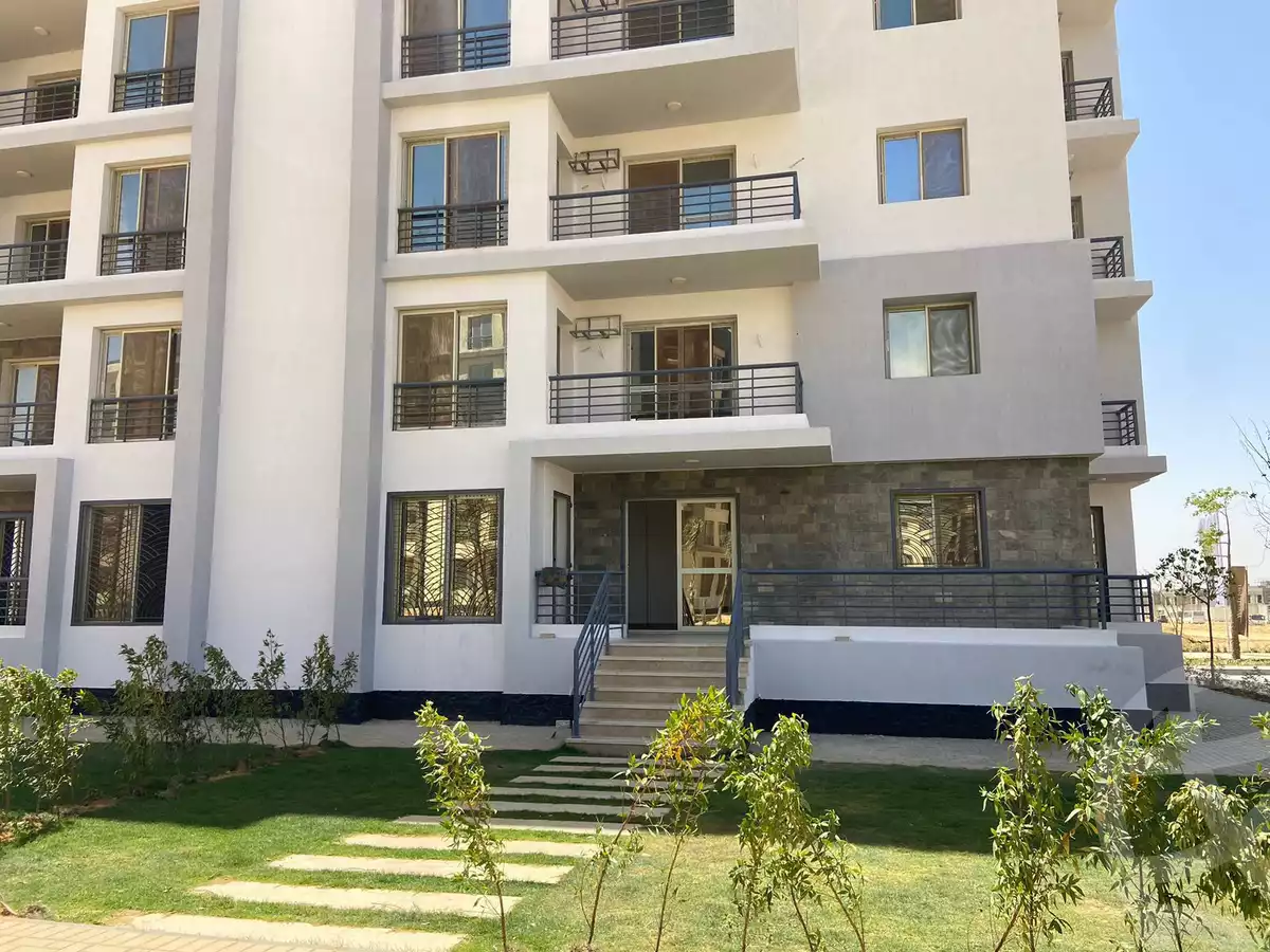 https://aqarmap.com.eg/ar/listing/6331738-for-sale-cairo-el-sheikh-zayed-city-lshykh-zyd-ljdyd-west-view-residence-hdp