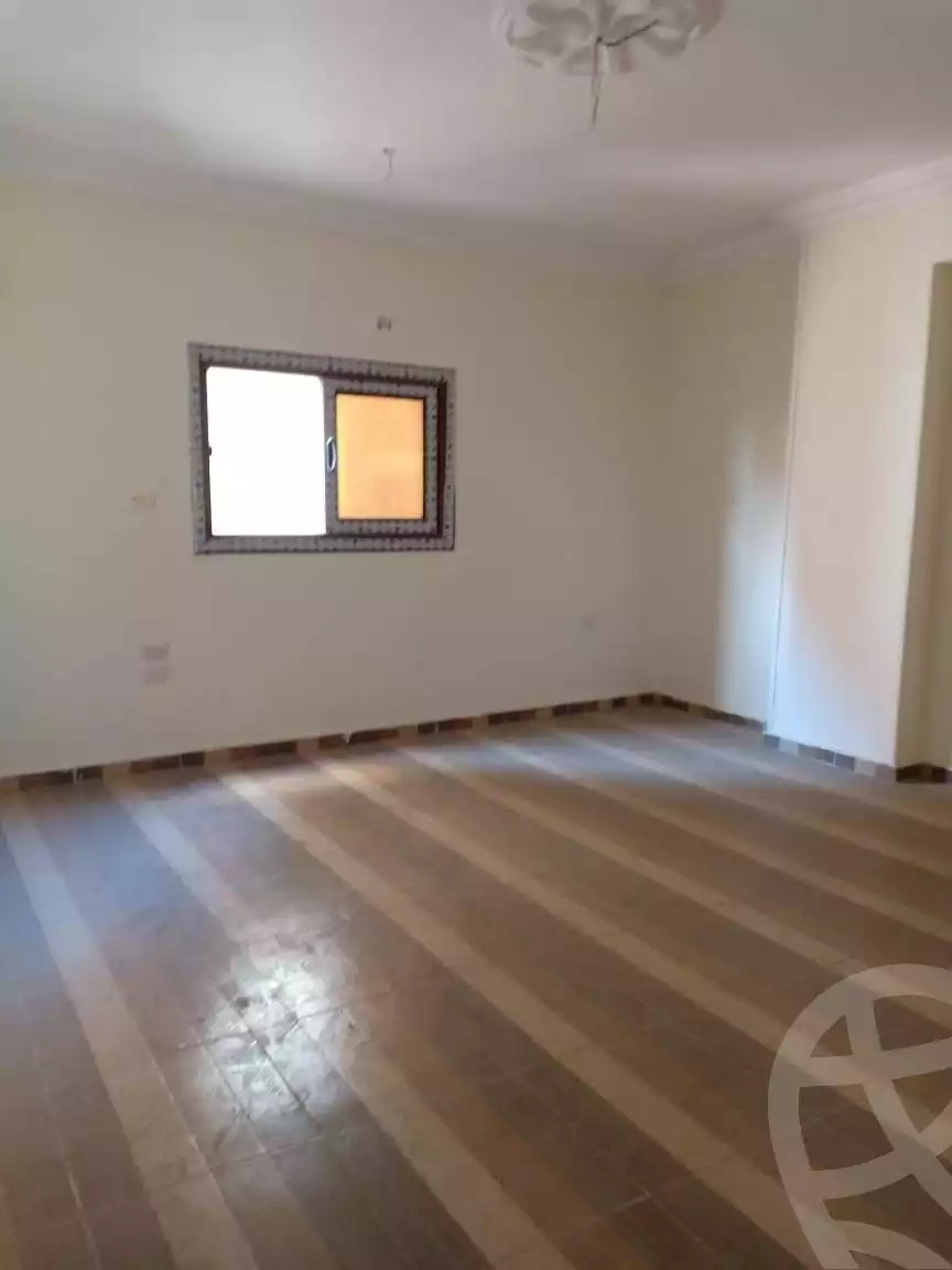 https://aqarmap.com.eg/ar/listing/6332432-for-rent-sharqia-zagazig-zagazig-city-ghasham-rd