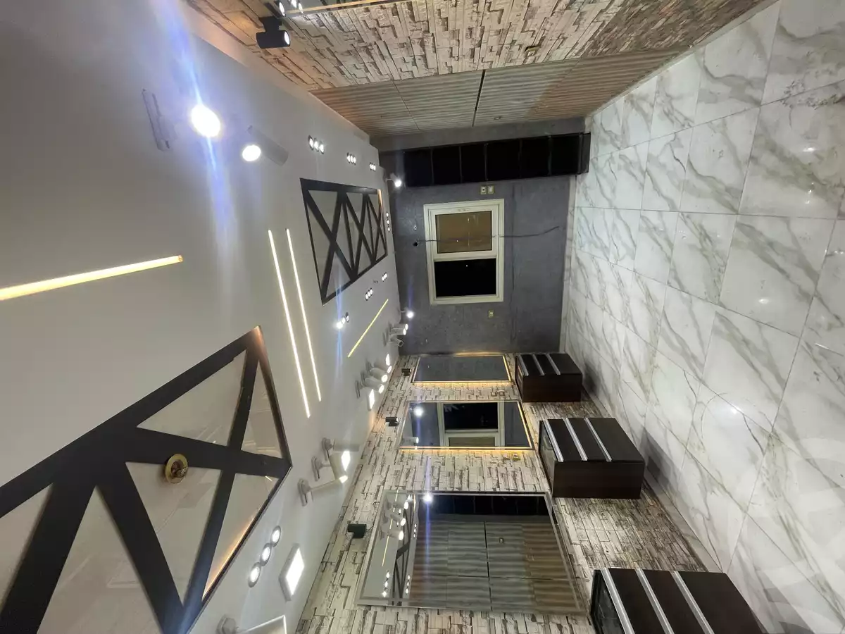 https://aqarmap.com.eg/ar/listing/6334110-for-rent-cairo-al-oubour-l-bwr-ljdyd-hy-lhry-el-horeya-mall-meamar-el-ashraf