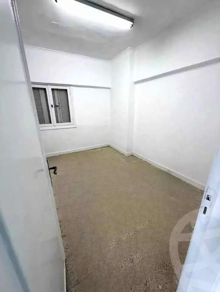 https://aqarmap.com.eg/ar/listing/6334539-for-rent-alexandria-roshdy