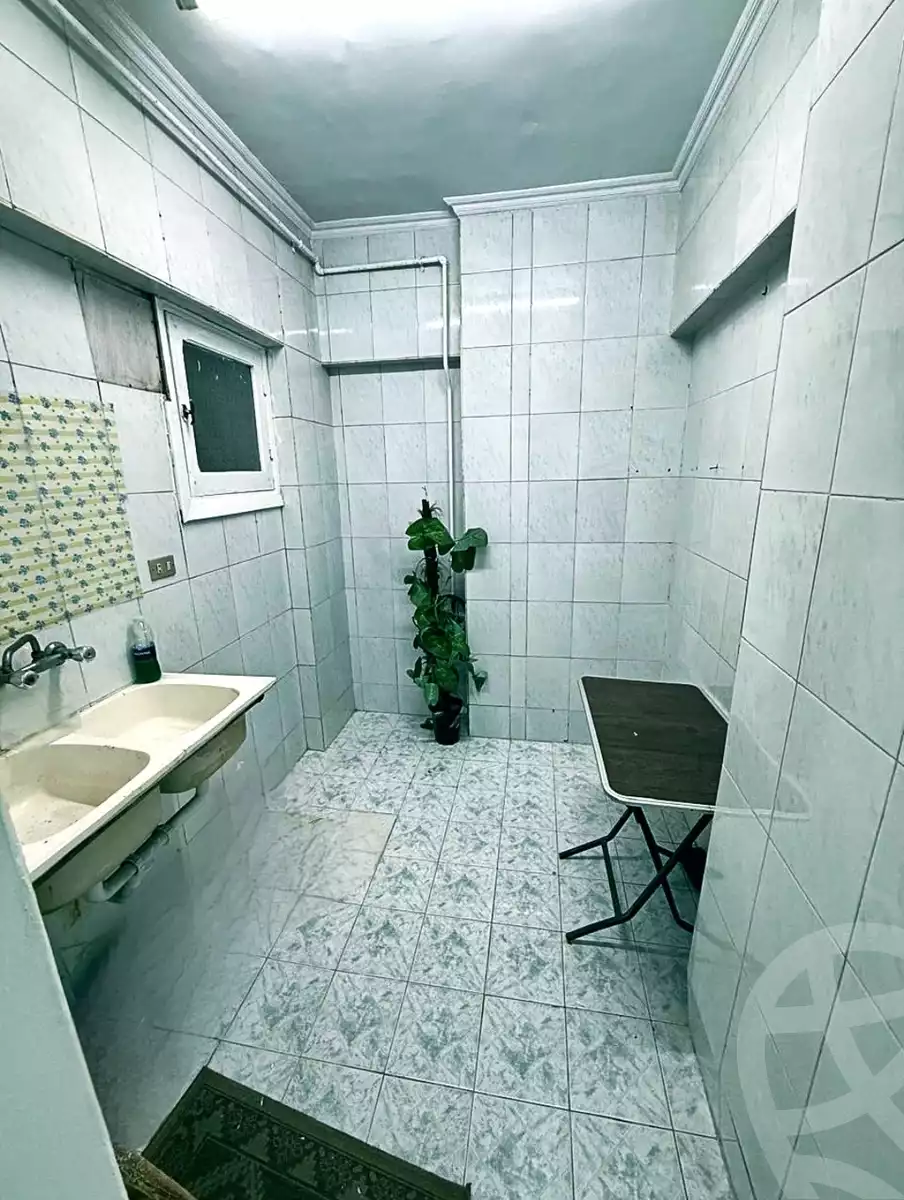 https://aqarmap.com.eg/en/listing/6334842-for-rent-alexandria-roshdy-roushdy-st
