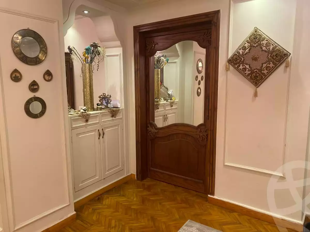 https://aqarmap.com.eg/ar/listing/6335305-for-sale-alexandria-sydy-bshr-sydy-bshr-qbly-mostafa-kamel-st