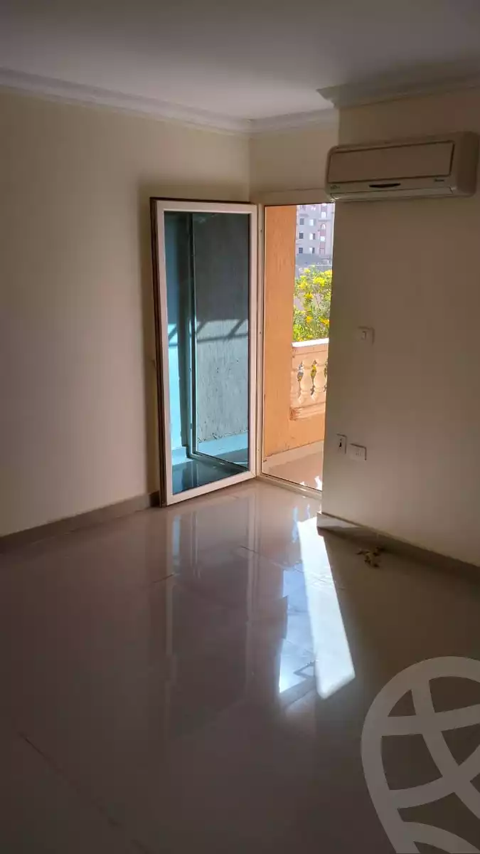 https://aqarmap.com.eg/ar/listing/6338509-for-sale-cairo-new-cairo-compounds-light-city