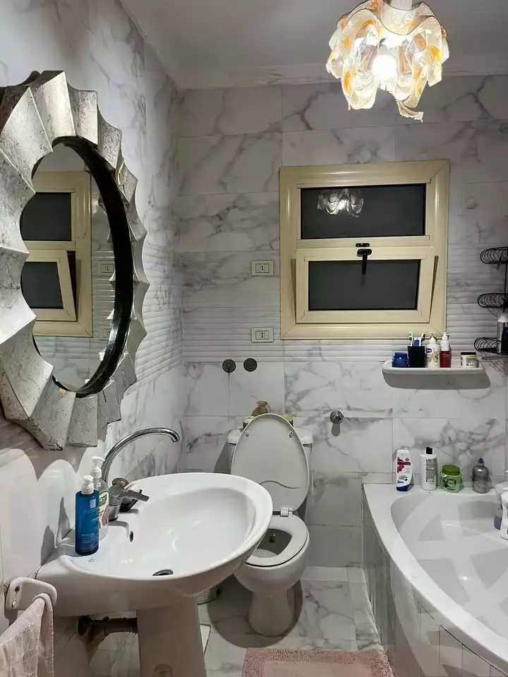 https://aqarmap.com.eg/ar/listing/6340090-for-sale-alexandria-ganaklis-shr-bw-qyr-tryq-lhry