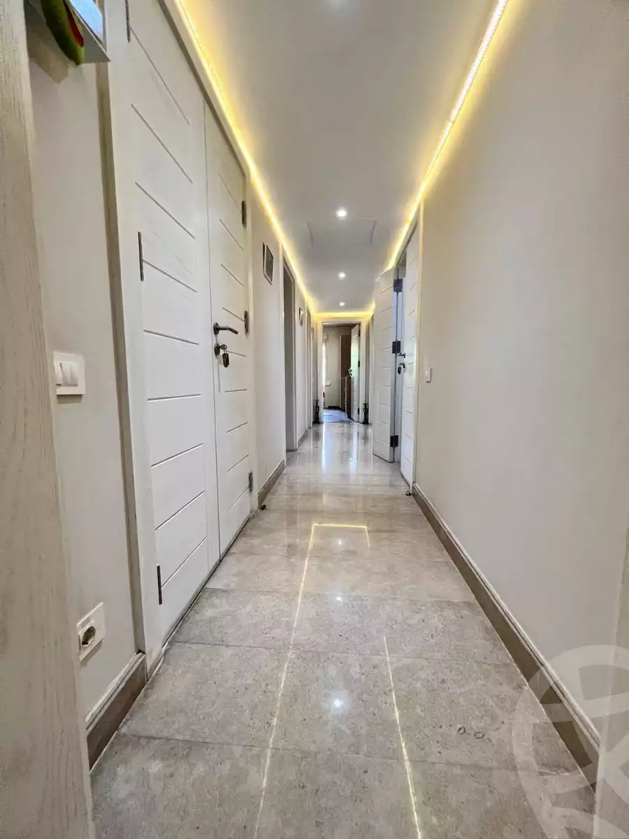 https://aqarmap.com.eg/en/listing/6340233-for-rent-cairo-6th-of-october-compounds-new-giza-wyst-rydj-ryzydns-nyw-jyz-llttwyr-l-qry