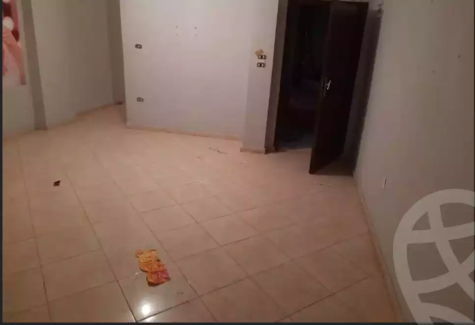 https://aqarmap.com.eg/ar/listing/6343063-for-sale-gharbia-tanta-tanta-city-moustafa-al-gendy-moheb-sabekan-st