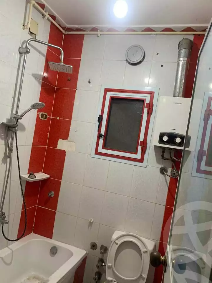 https://aqarmap.com.eg/ar/listing/6345572-for-sale-alexandria-alhadara-lhdr-qbly