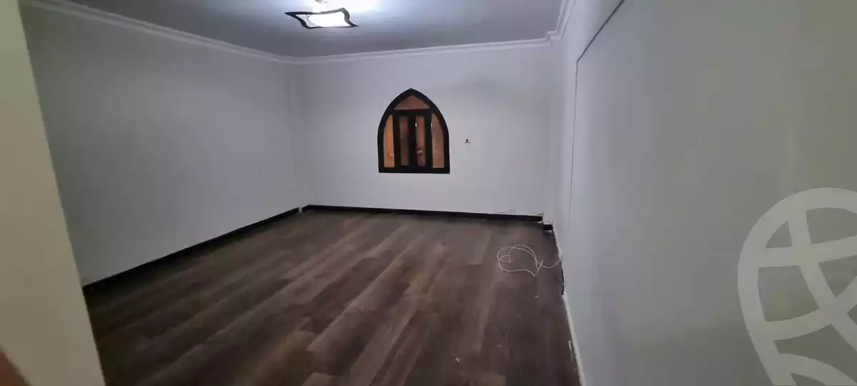 https://aqarmap.com.eg/ar/listing/6350685-for-sale-cairo-new-cairo-lrhb-city-phase-2-amr-ibn-el-aas-st