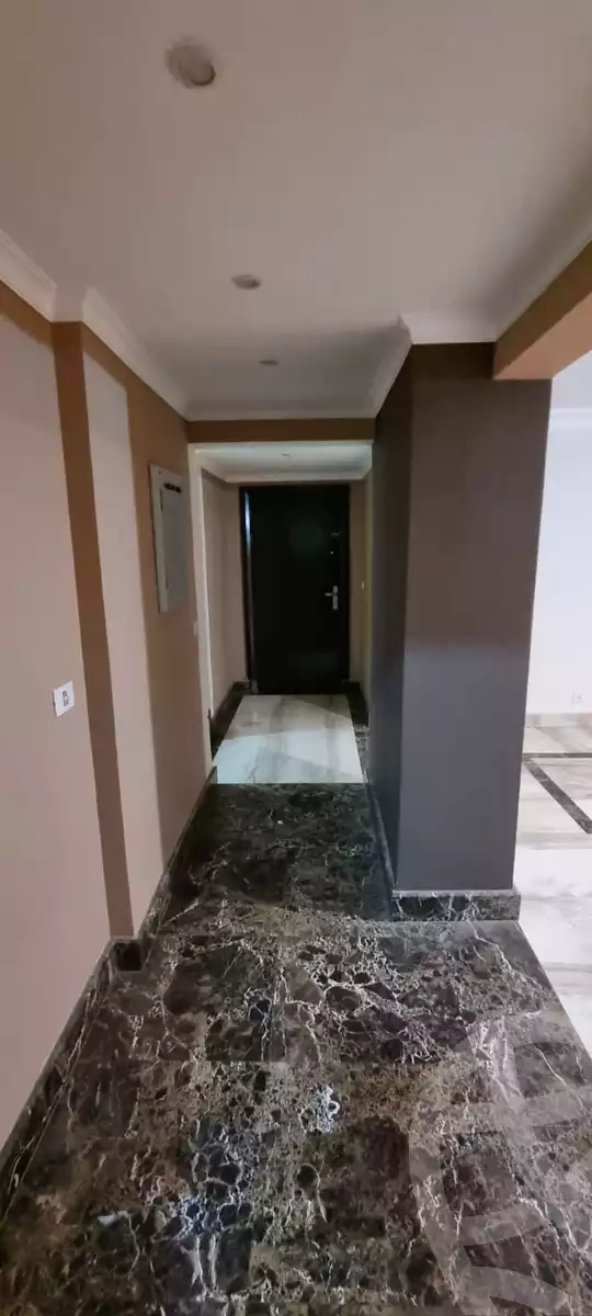 https://aqarmap.com.eg/ar/listing/6350685-for-sale-cairo-new-cairo-lrhb-city-phase-2-amr-ibn-el-aas-st